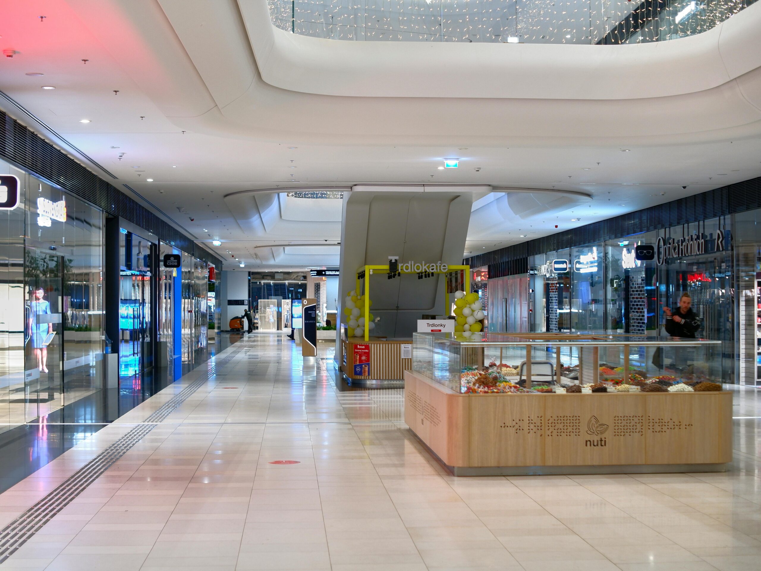 Retail & Shopping Environments